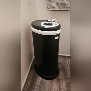 UBBI Diaper Pail Black